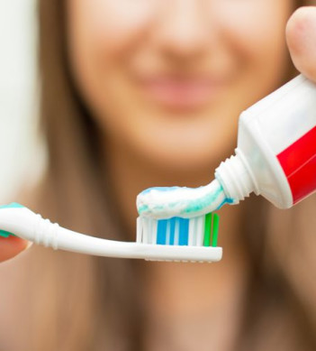 Как правильно чистить зубы 